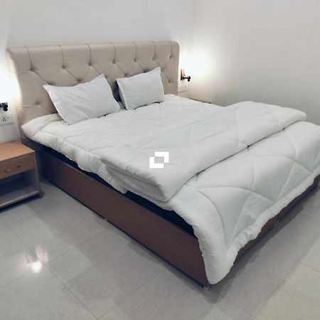Khajuraho Hostel Ngoại thất bức ảnh
