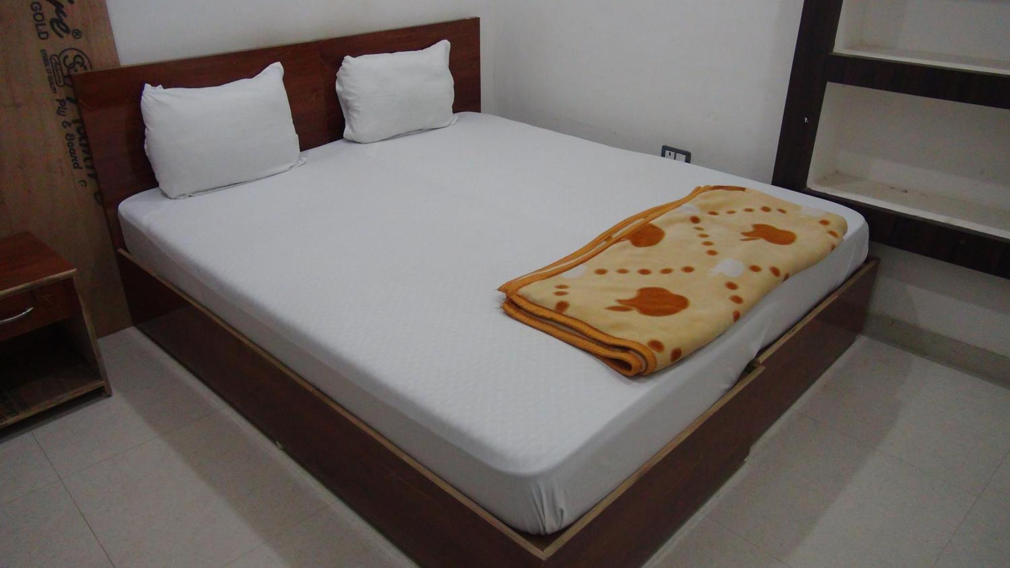 Khajuraho Hostel Ngoại thất bức ảnh