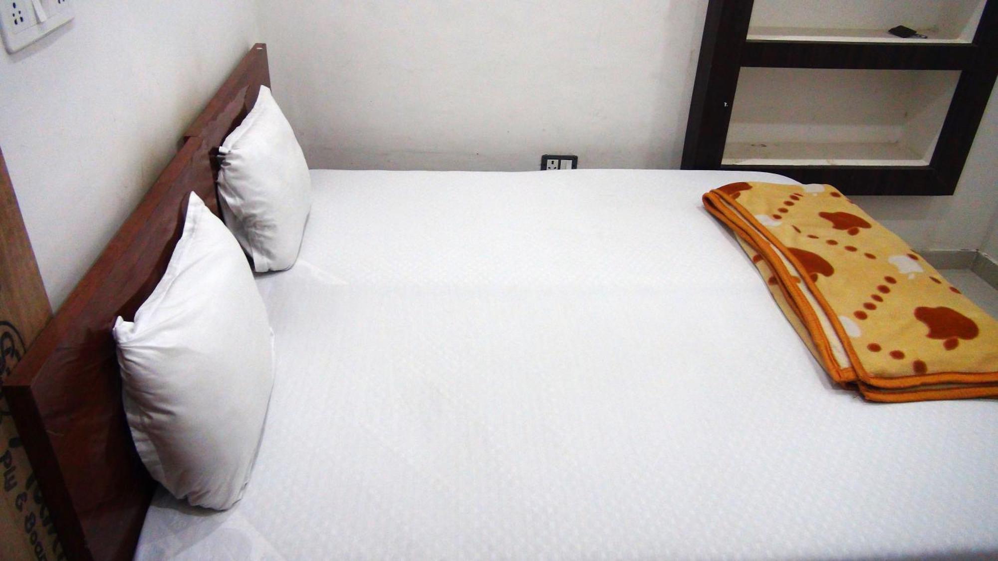 Khajuraho Hostel Ngoại thất bức ảnh